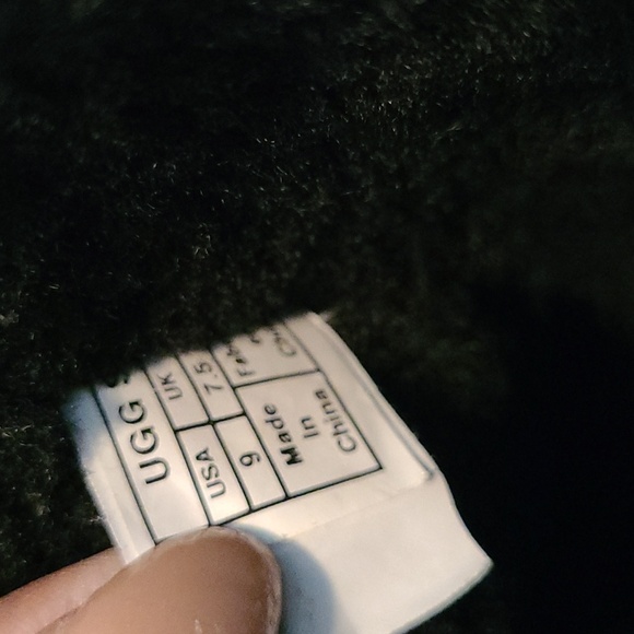 Ugg Classic Short Black Cosmos Sequins Shearling Boots Sz 9 Warm Winter Snow - Picture 9 of 15